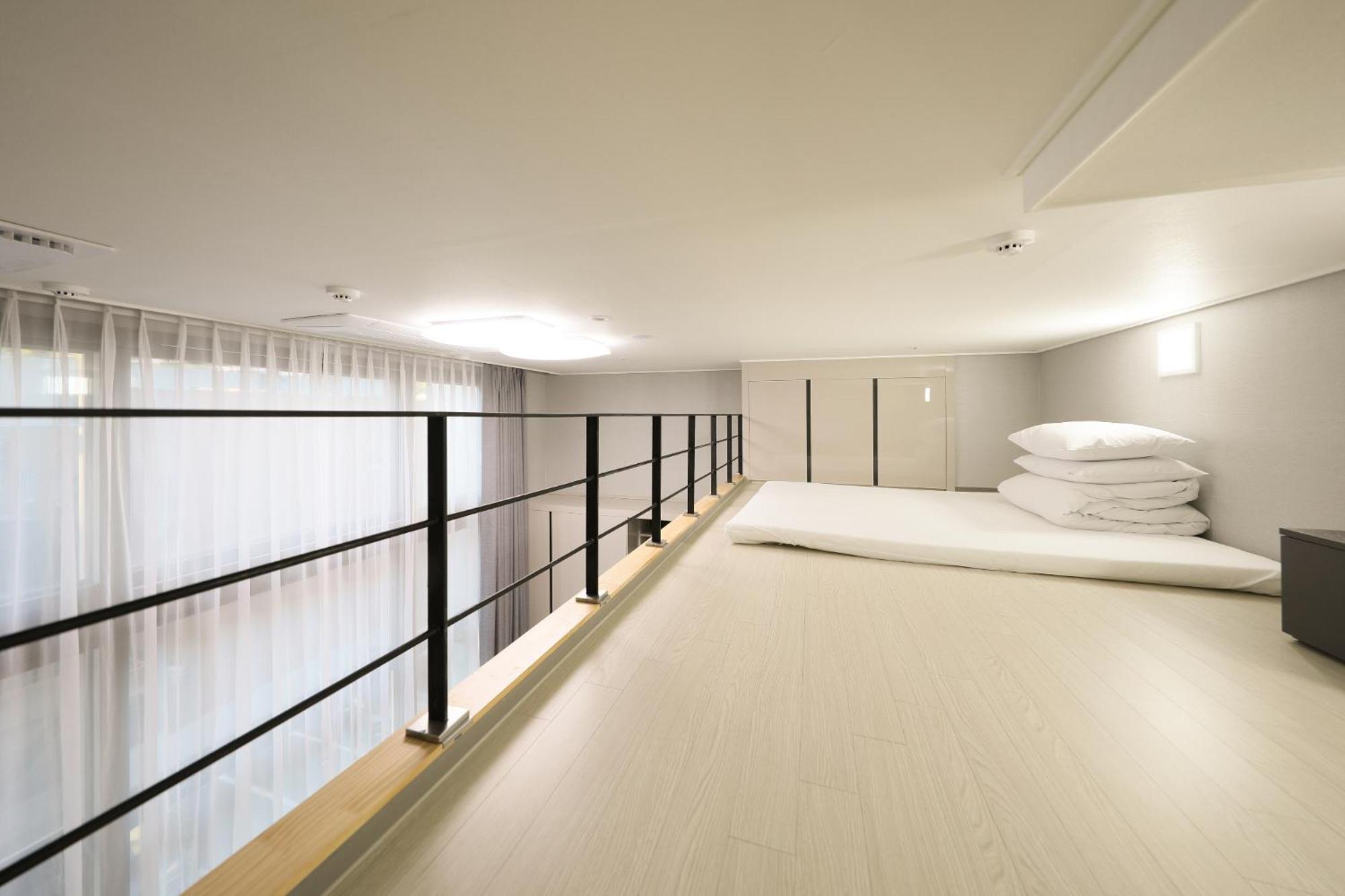 Coopstay Yeosu Hotel Esterno foto