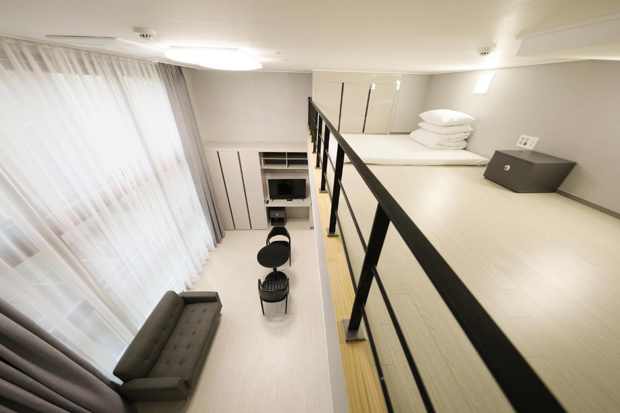 Coopstay Yeosu Hotel Esterno foto